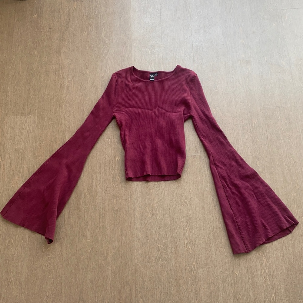 Windsor Bell Sleeve Top in Maroon